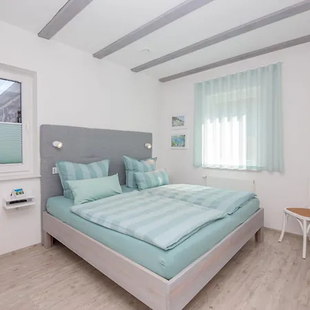 Suedstrand Mit Terrasse, Kamin Und Sauna Apartment Sellin (Rugen)