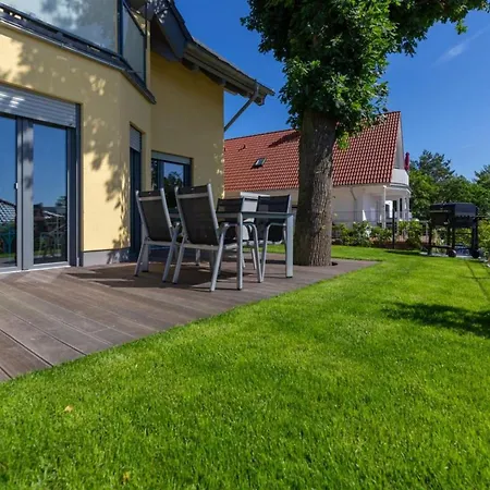 Suedstrand Mit Terrasse, Kamin Und Sauna Apartment *