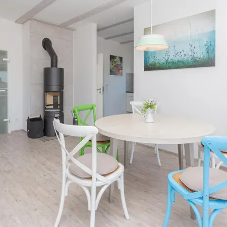 Appartamento Suedstrand Mit Terrasse, Kamin Und Sauna Sellin (Rugen)